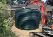 Water tank installation